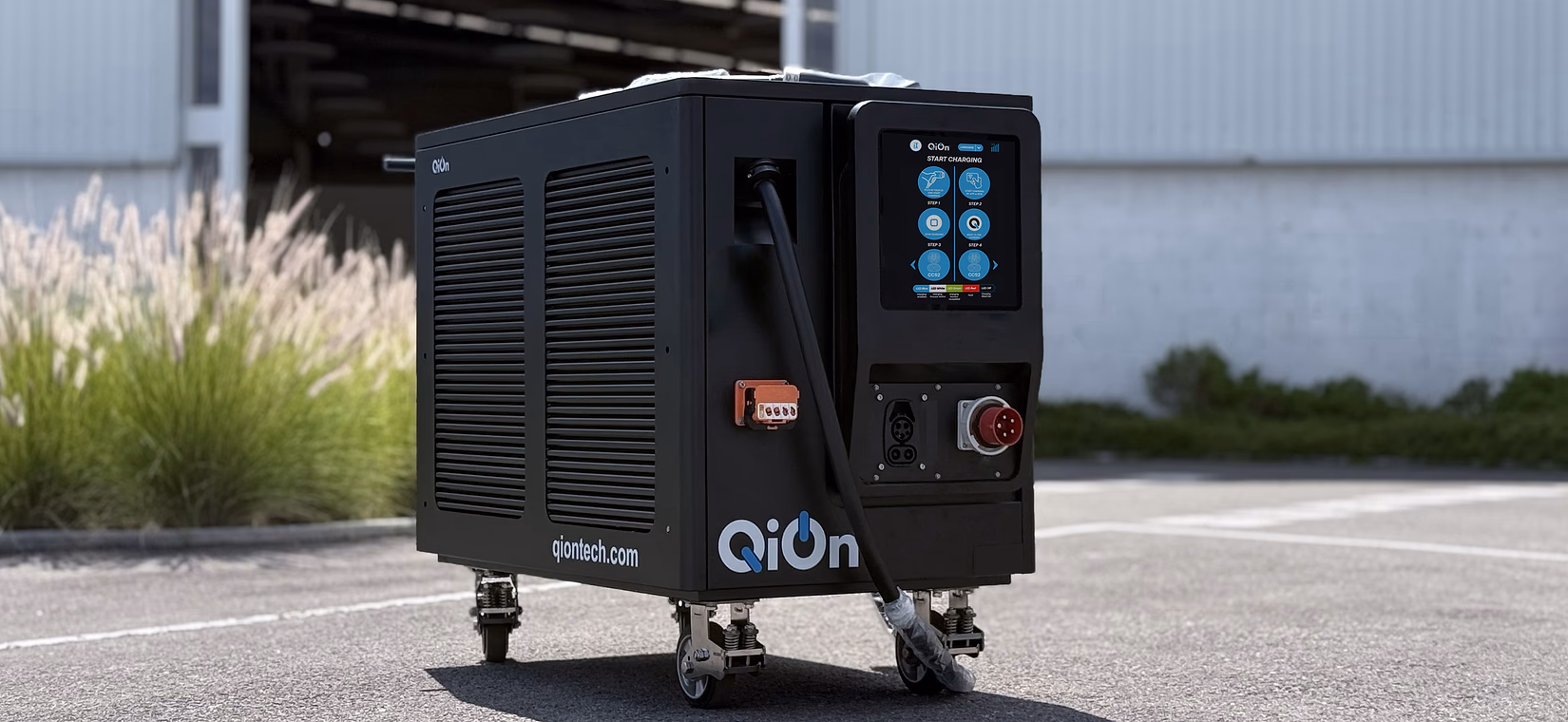 QiOn BRIQ off‑grid battery powered charging device in Puebla